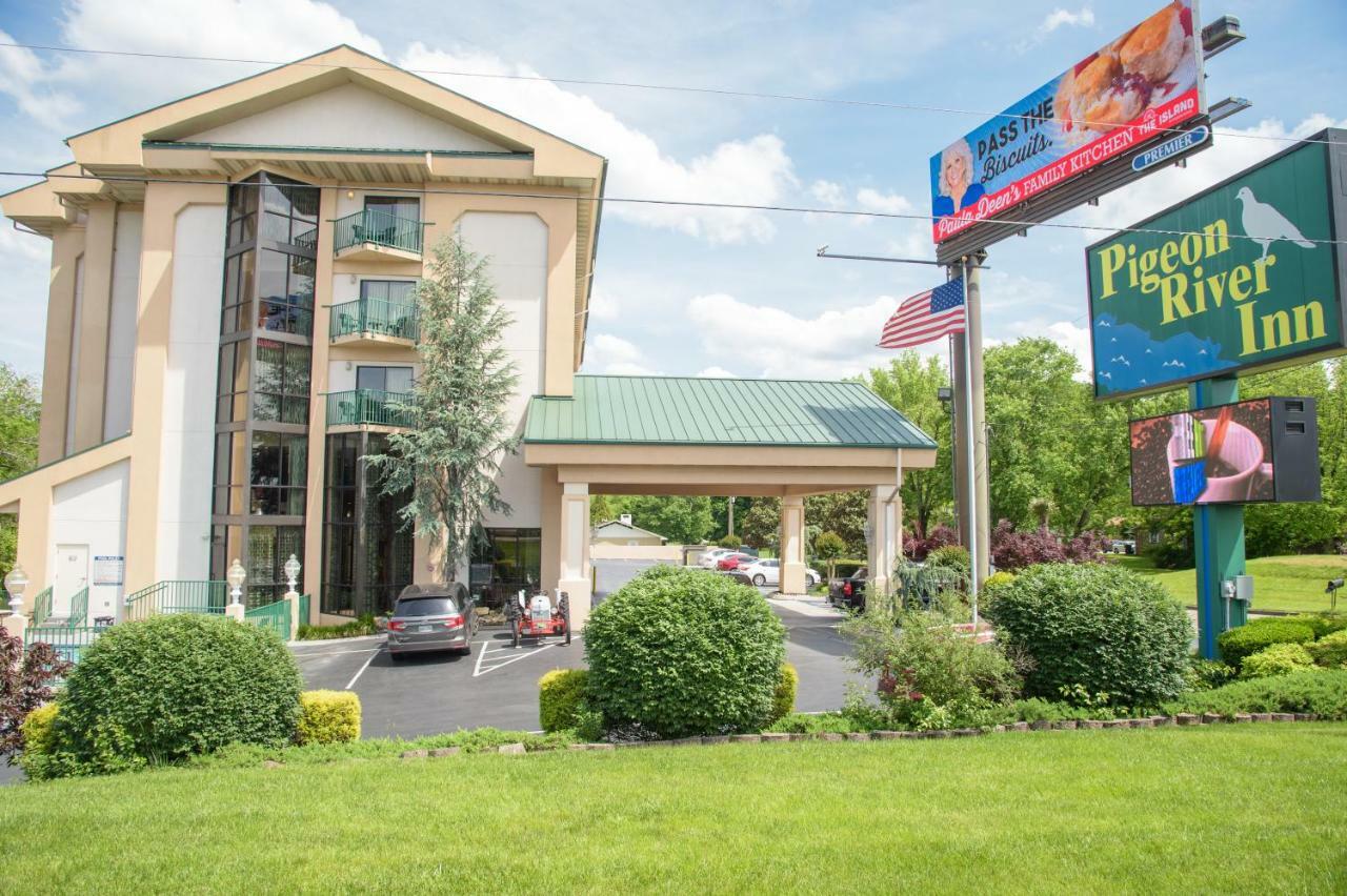 Pigeon River Inn Пиджен-Фордж Экстерьер фото